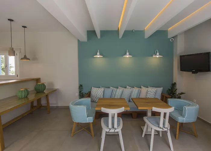 普雷卡玛丽亚酒店 Kamári