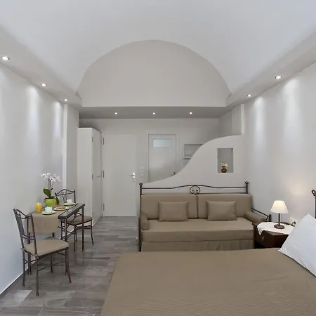 Preka Maria Aparthotel